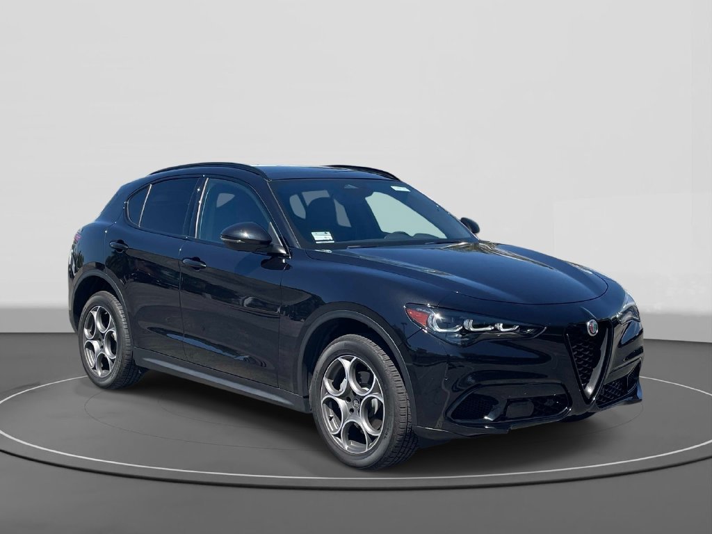 Used 2025 Alfa Romeo Stelvio Sprint