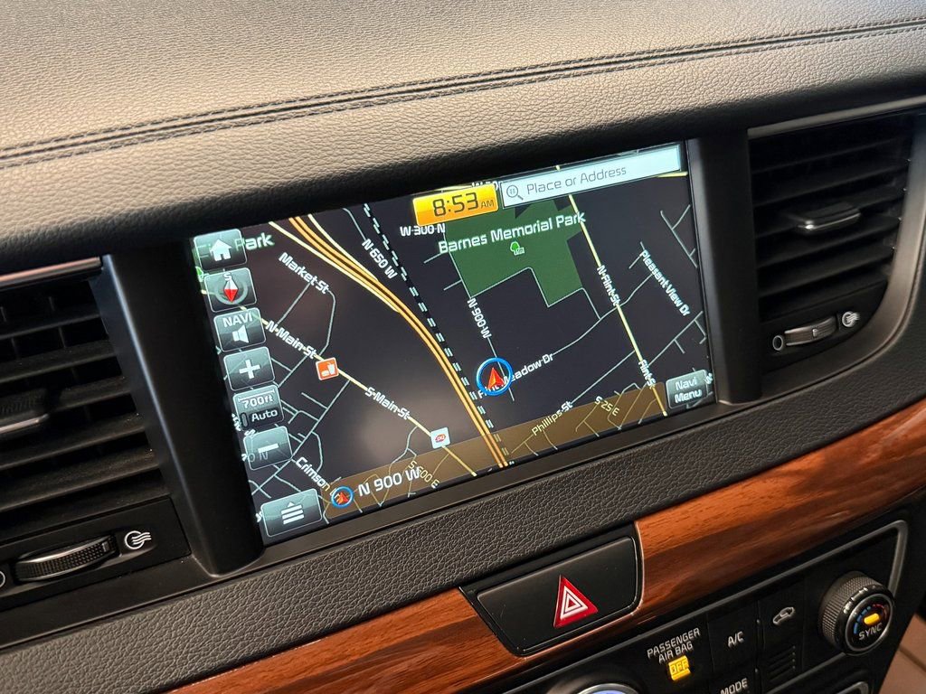 2018 Kia Cadenza Premium