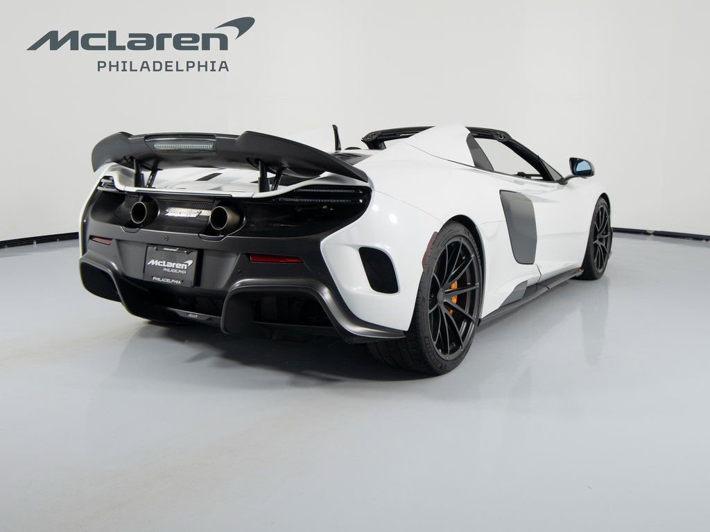 Used 2016 McLaren 675LT Spider photo 6