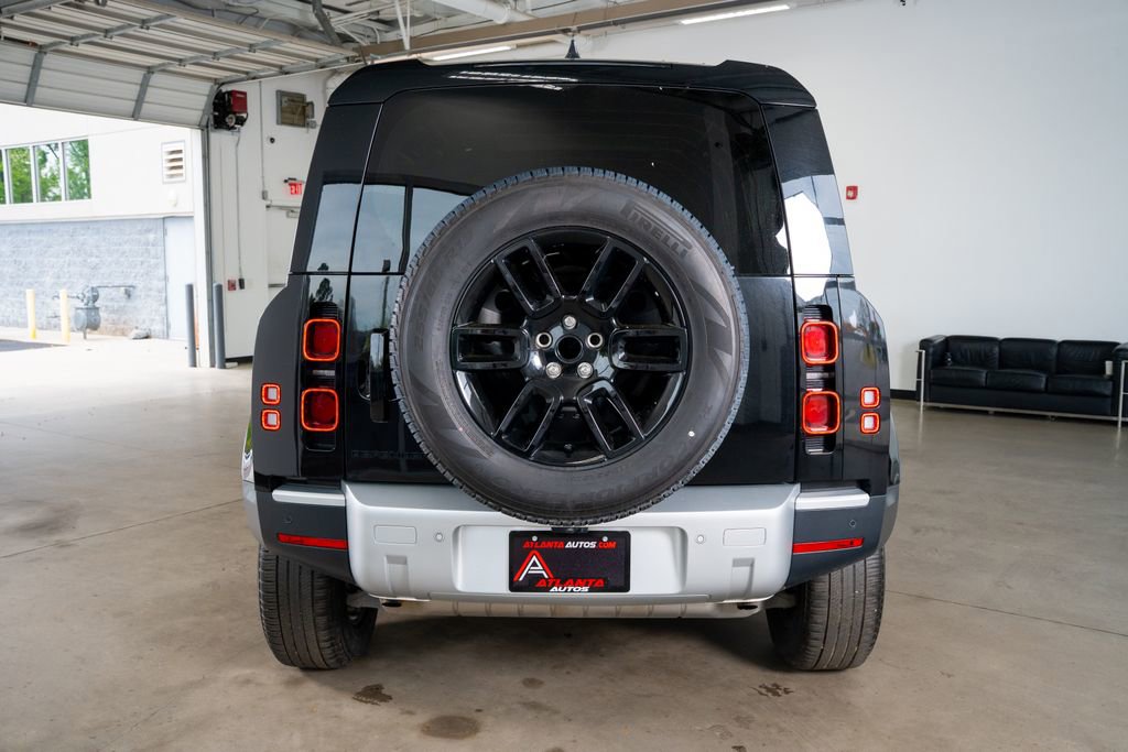 2025 Land Rover Defender 110 S