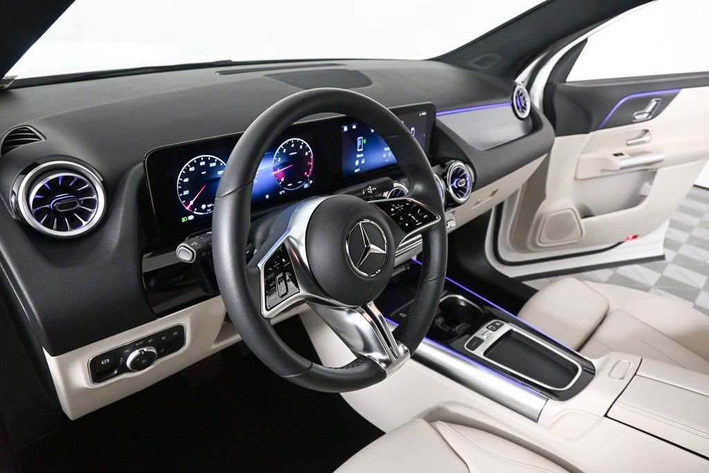 2025 Mercedes-Benz GLA 250