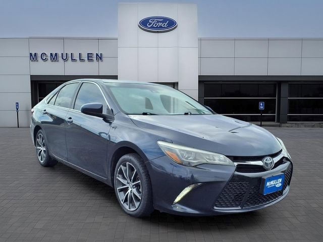 2016 Toyota Camry XSE