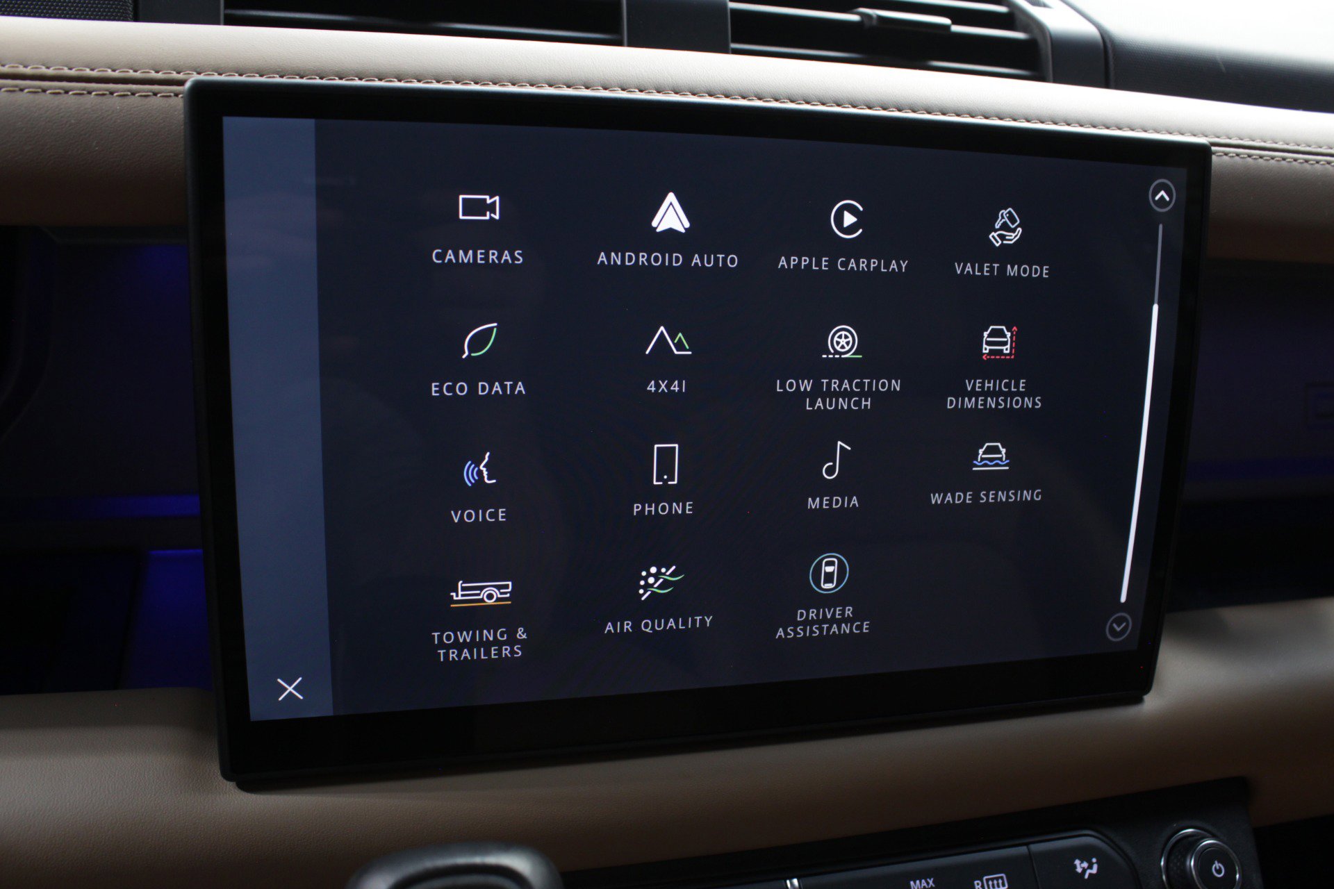 2025 Land Rover Defender 110 V8