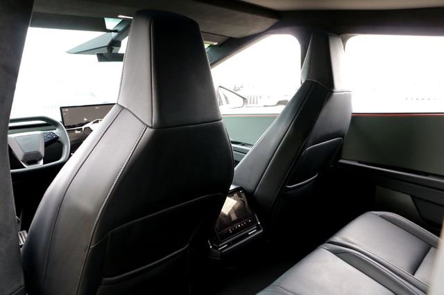 2024 Tesla Cybertruck AWD Crew Cab