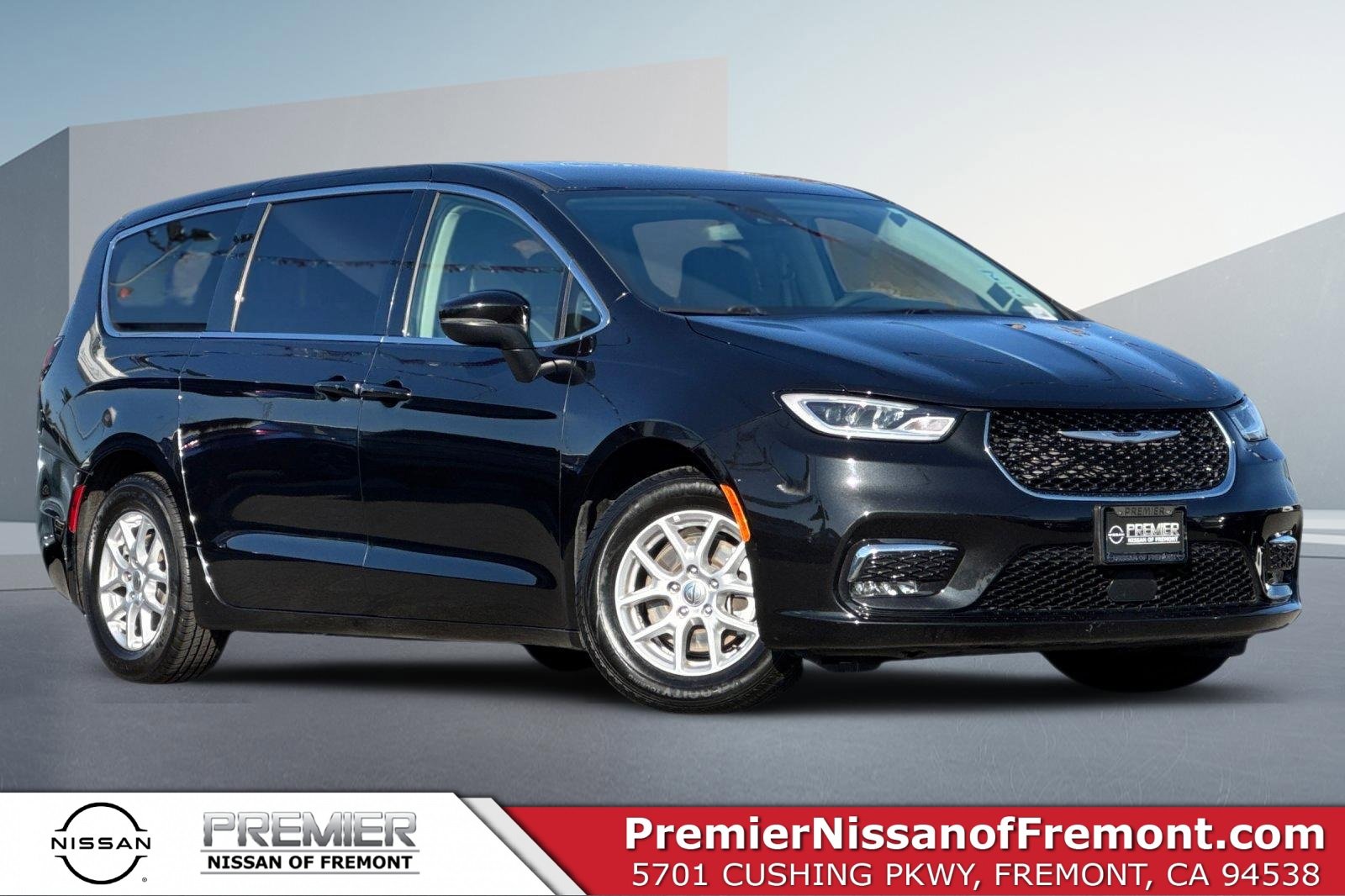 2023 Chrysler Pacifica Touring L