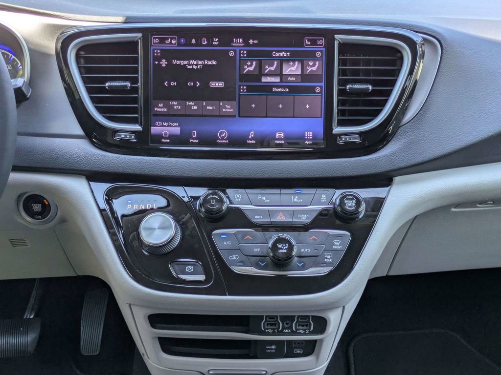 2022 Chrysler Pacifica Touring-L