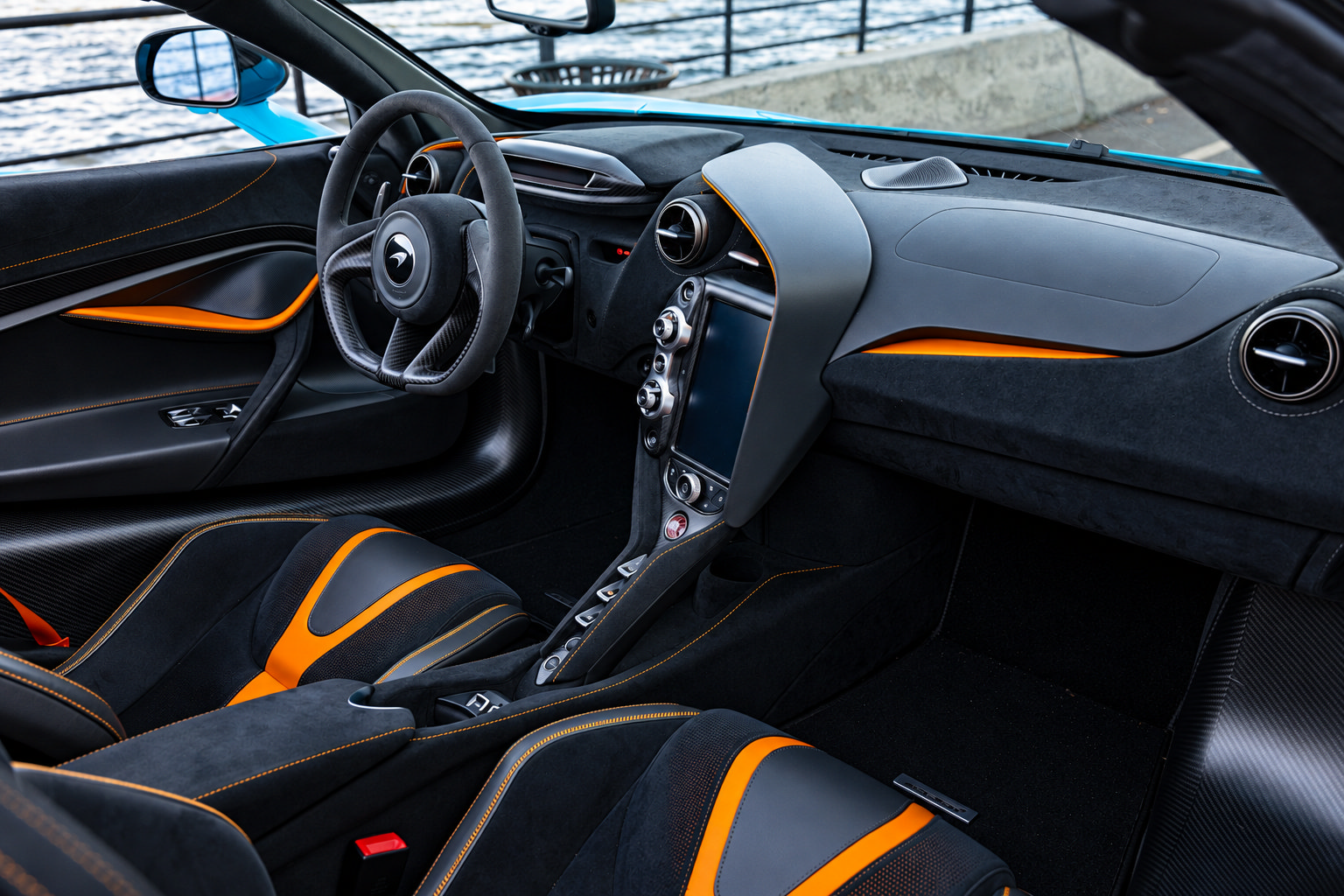 Used 2020 McLaren 720S Luxury photo 14