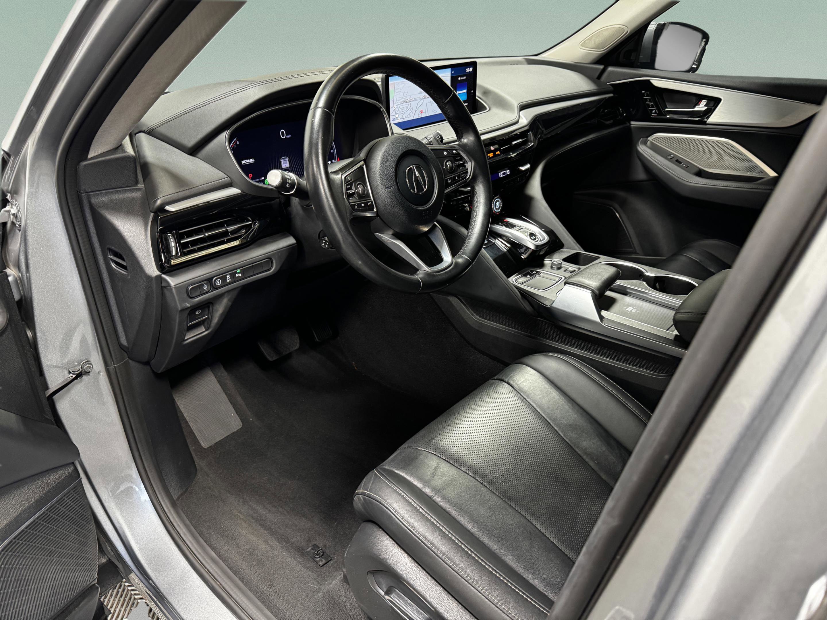 2023 Acura MDX FWD w/ Technology Package