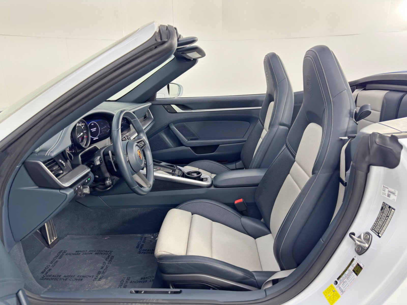 2022 Porsche 911 Carrera