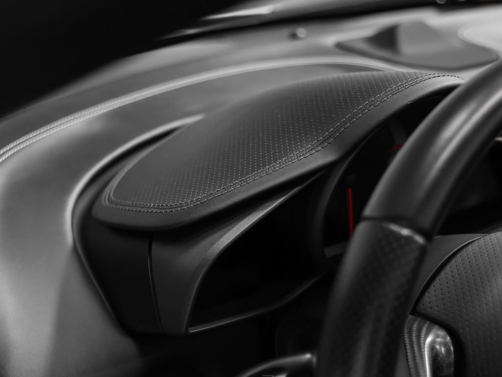 Used 2016 McLaren 675LT Spider photo 50