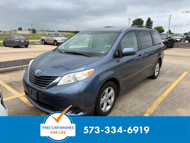 Used 2013 Toyota Sienna LE