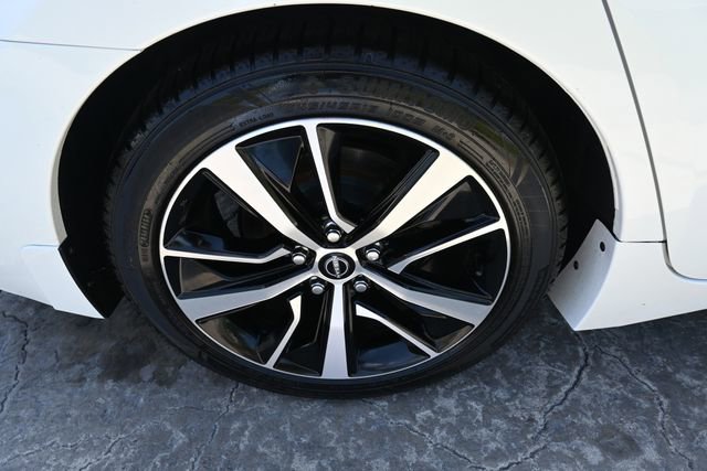 2023 Nissan Maxima SL