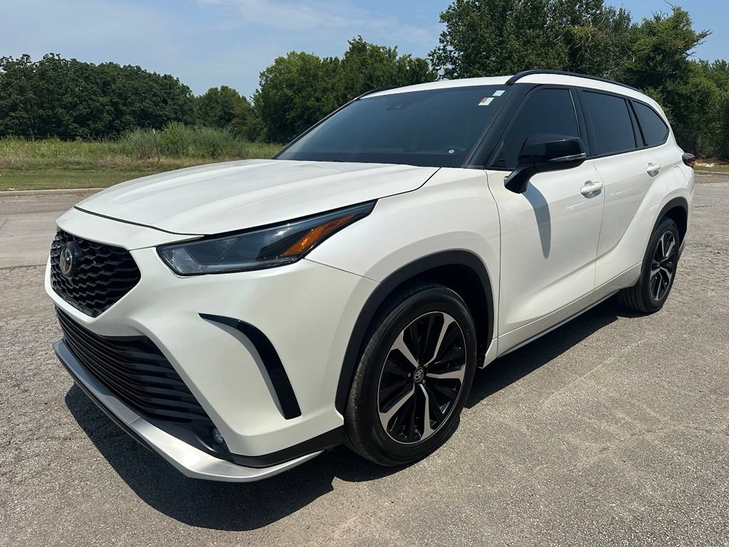 Used 2021 Toyota Highlander XSE