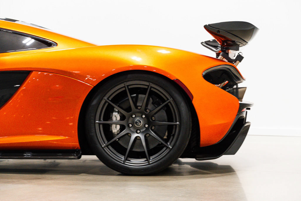 Used 2014 McLaren P1 photo 6