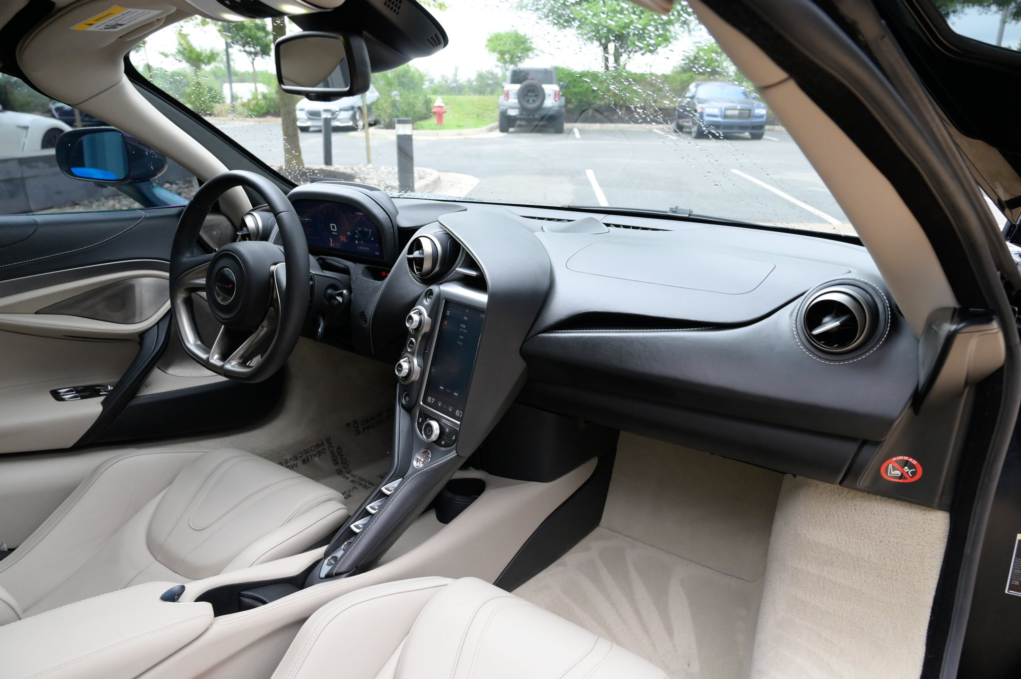 Used 2018 McLaren 720S Luxury photo 36