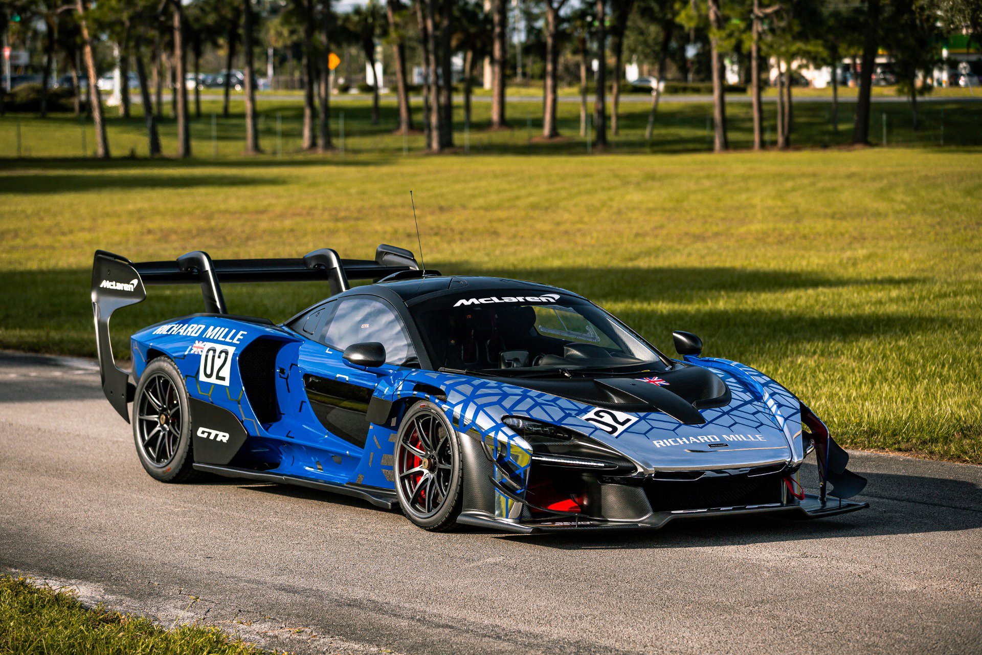 Used 2020 McLaren Senna photo 10