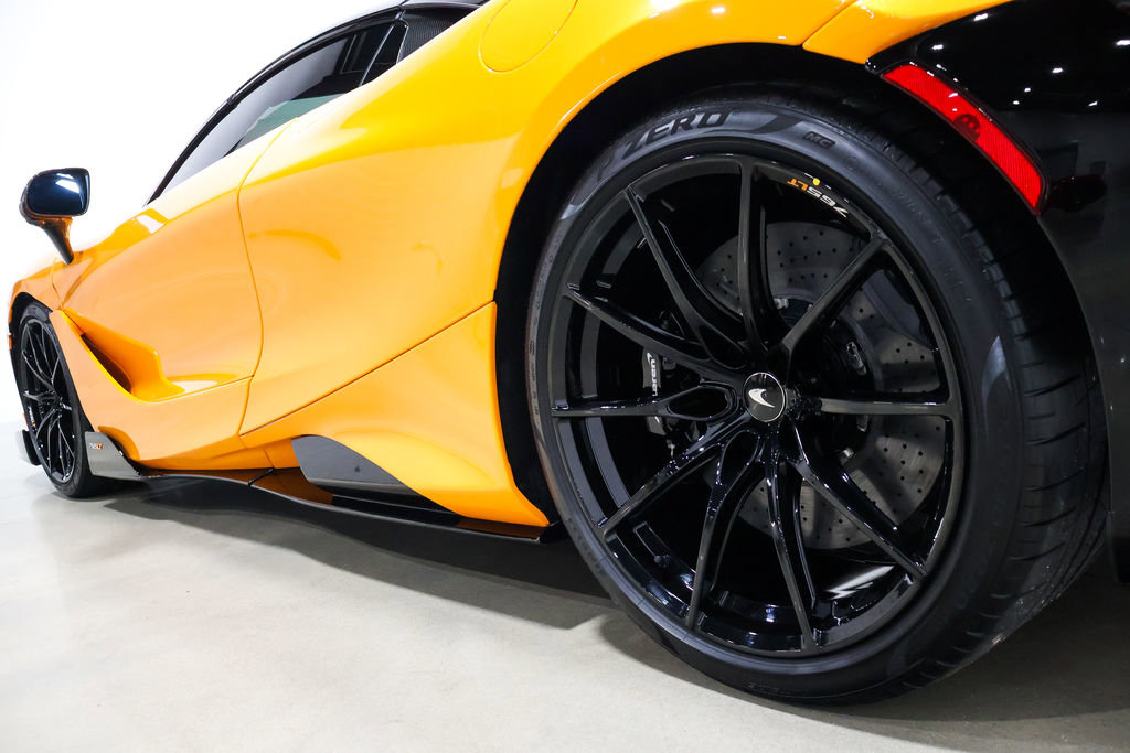 Used 2022 McLaren 765LT photo 39