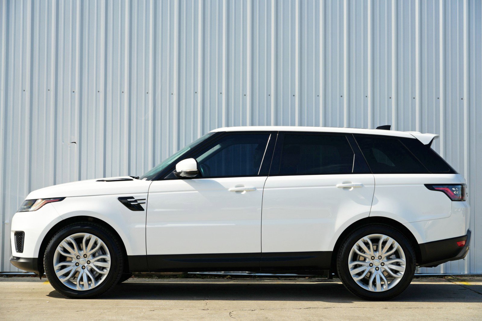 2022 Land Rover Range Rover Sport SE