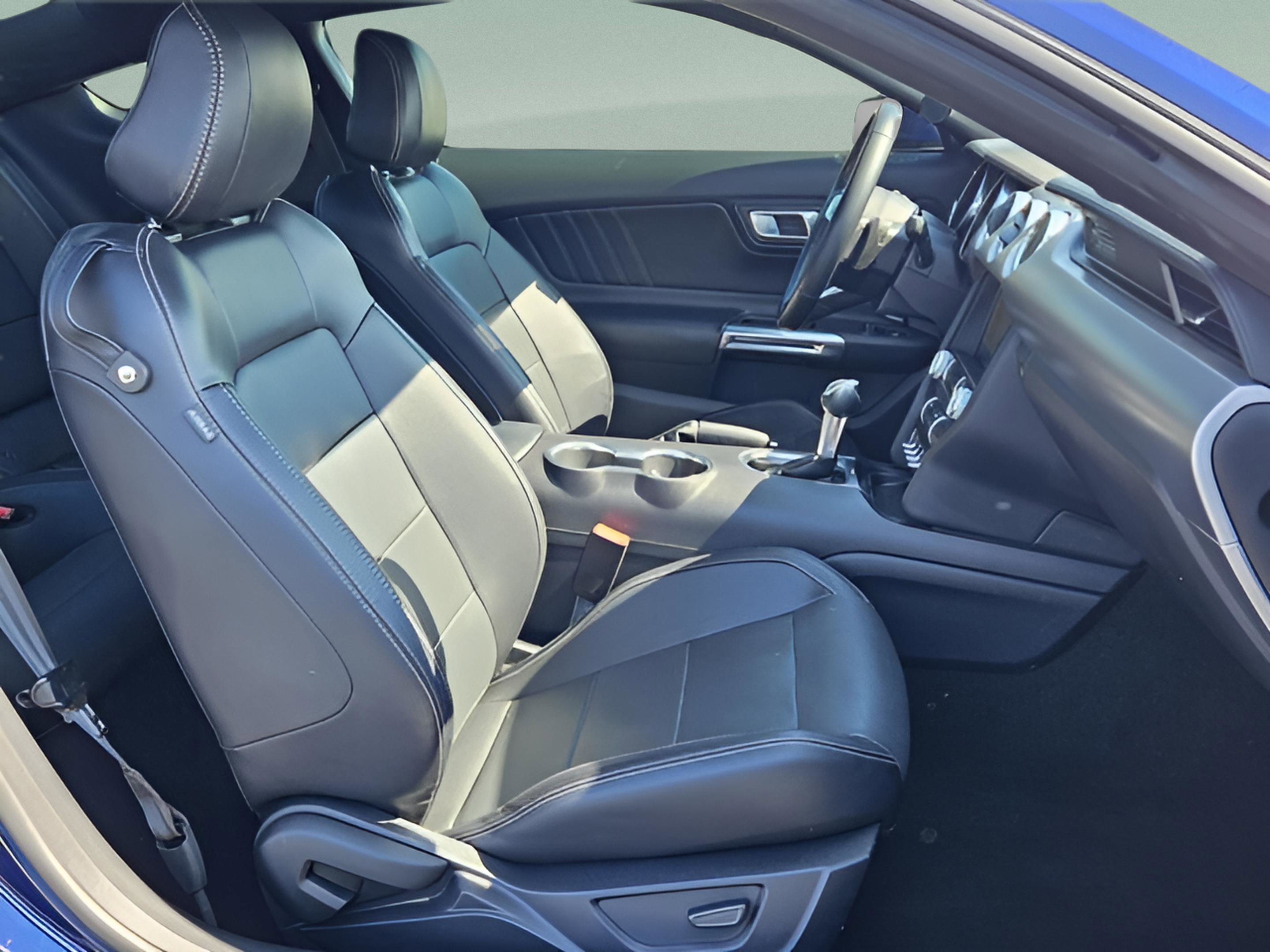 2020 Ford Mustang Premium