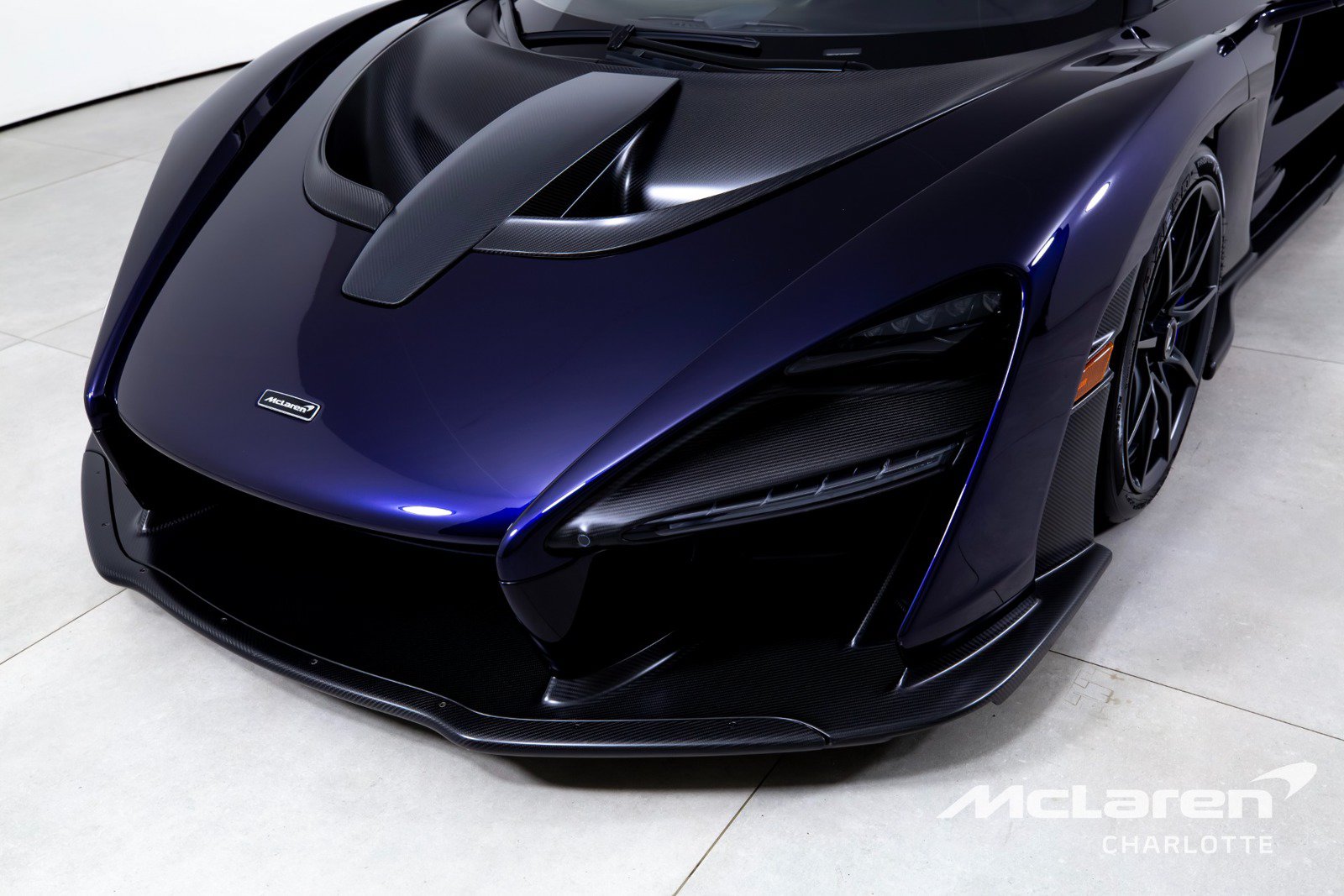 Used 2019 McLaren Senna photo 32