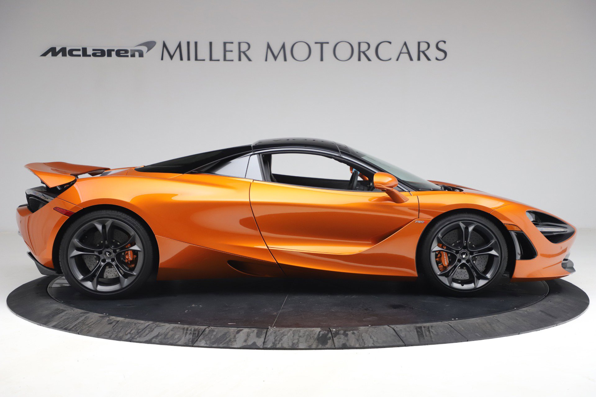 Used 2020 McLaren 720S Spider photo 28