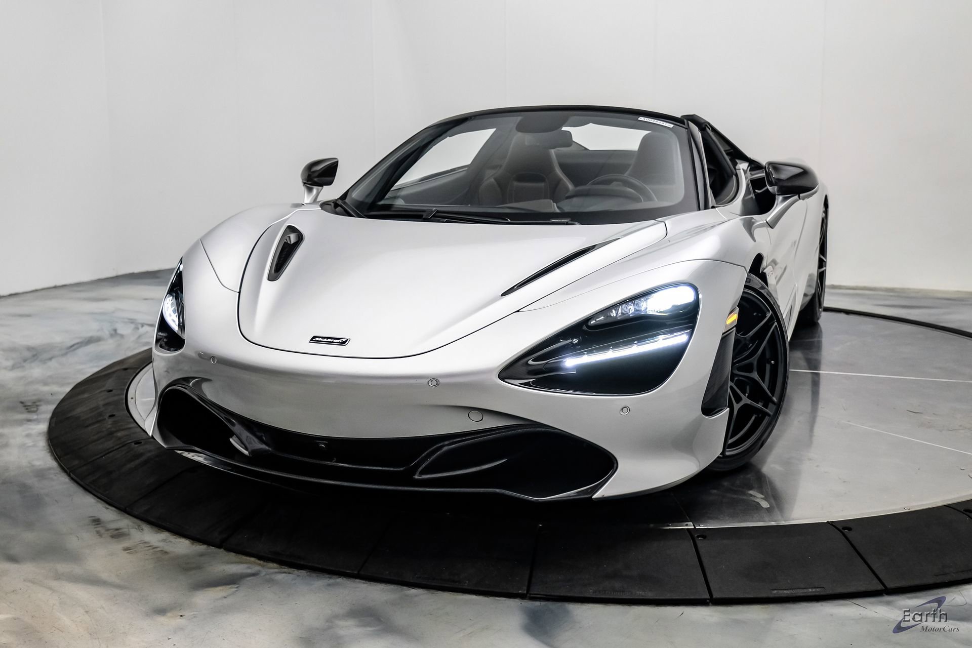 Used 2020 McLaren 720S Luxury photo 6