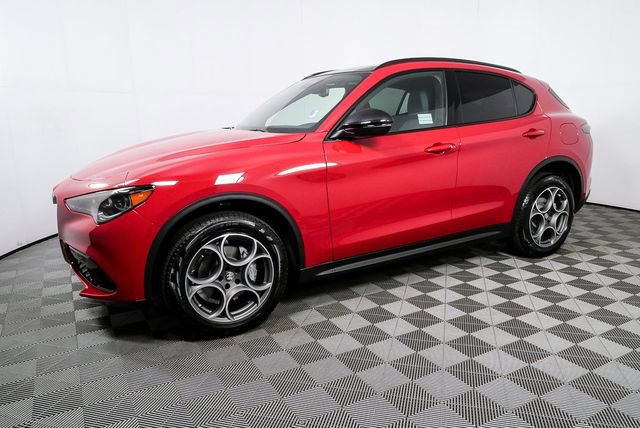 2025 Alfa Romeo Stelvio Sprint