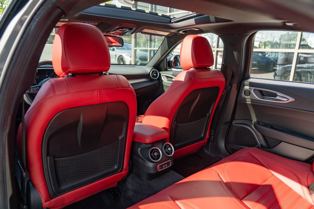 2023 Alfa Romeo Giulia Veloce