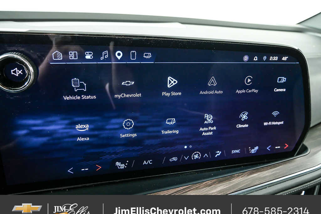 2025 Chevrolet Suburban LT