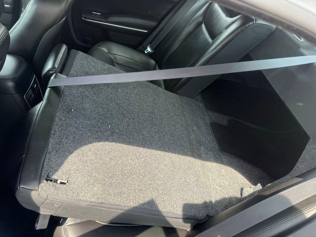 2020 Chrysler 300 Touring L