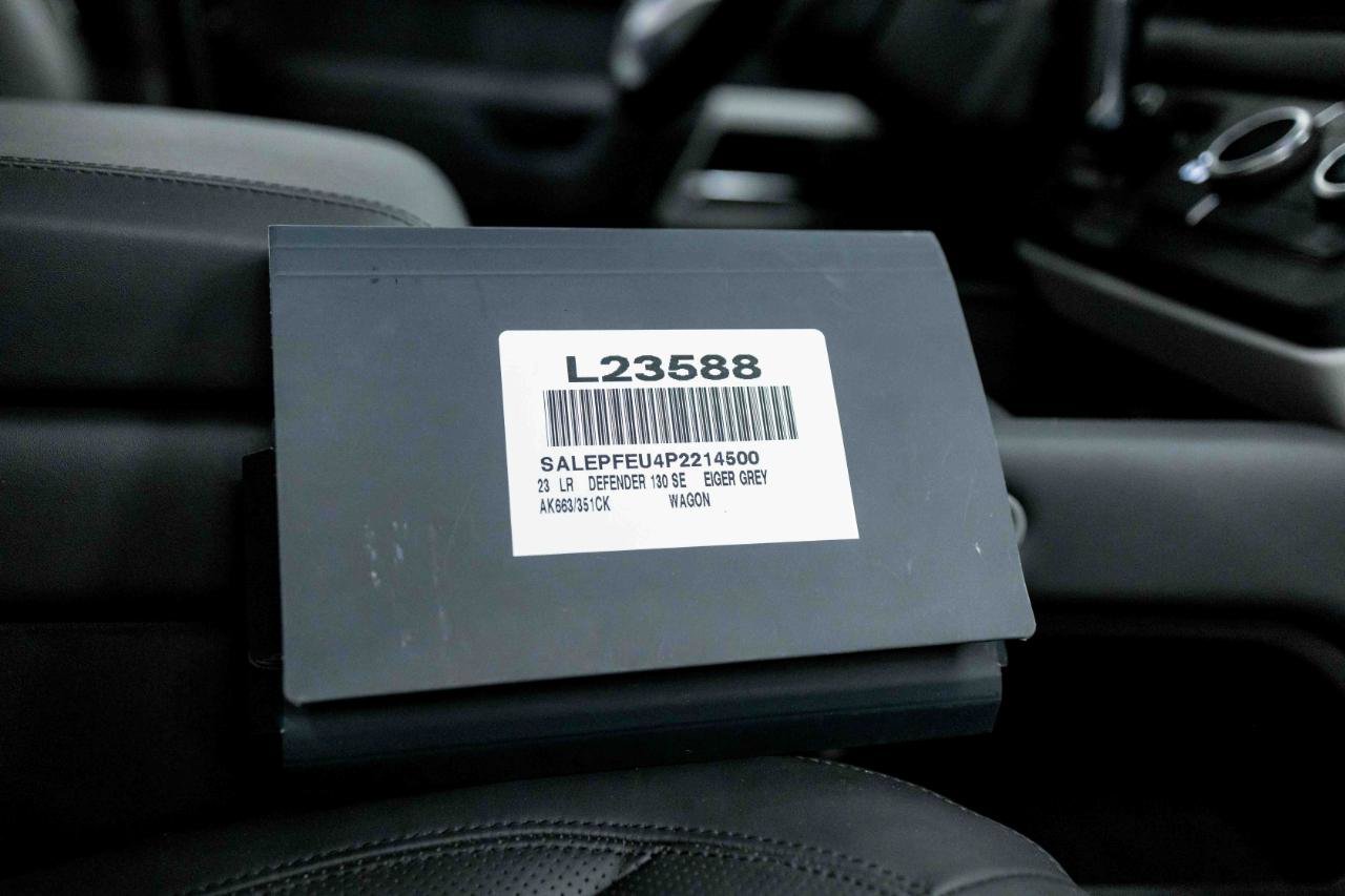 2023 Land Rover Defender 130 SE