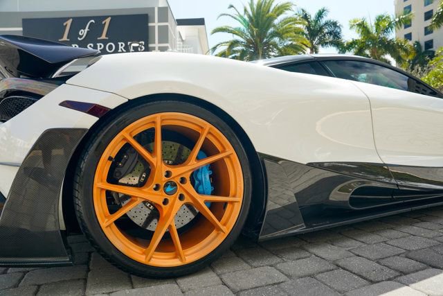 Used 2019 McLaren 720S Performance photo 30