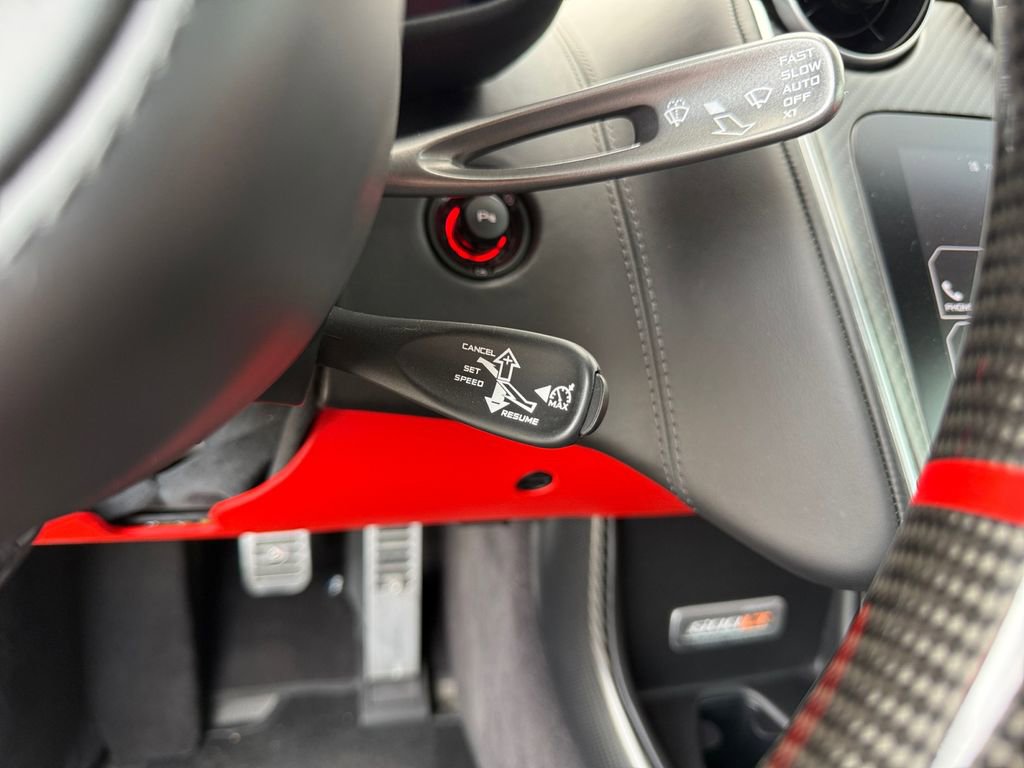 Used 2019 McLaren 600LT photo 16