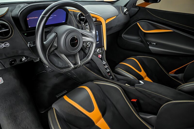 Used 2018 McLaren 720S photo 21