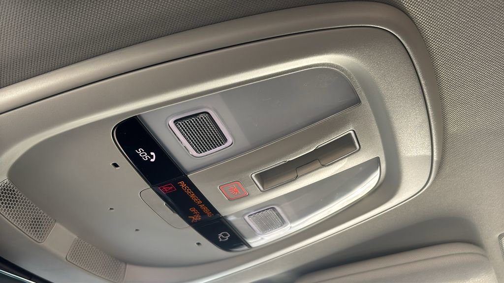 2025 Volvo Xc90 B6 Plus