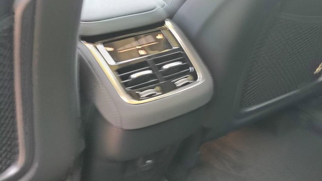 2026 Volvo Xc90 B6 Plus