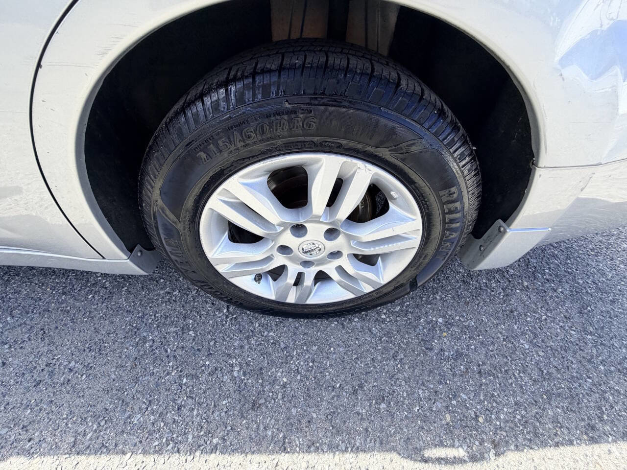2010 Nissan Altima Hybrid Sedan