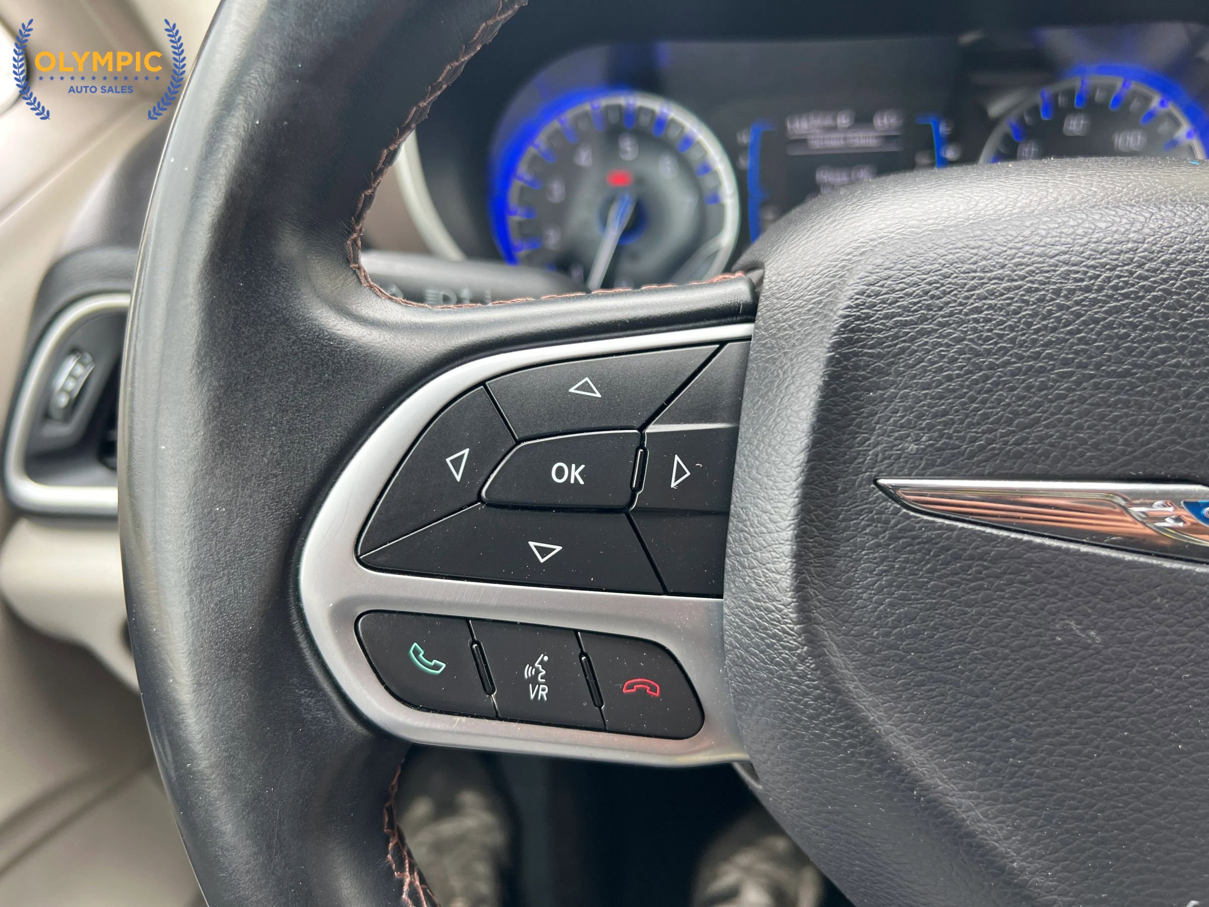 2017 Chrysler Pacifica Touring-L