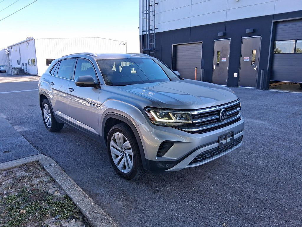 Used 2022 Volkswagen Atlas Cross Sport SE
