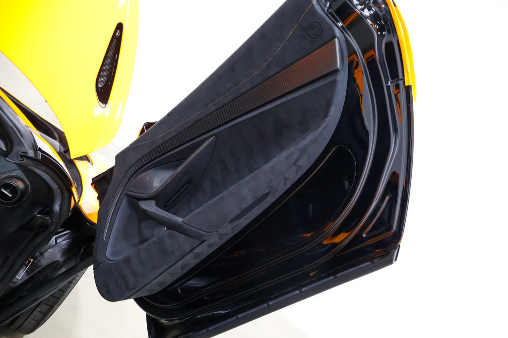 Used 2022 McLaren 765LT photo 56