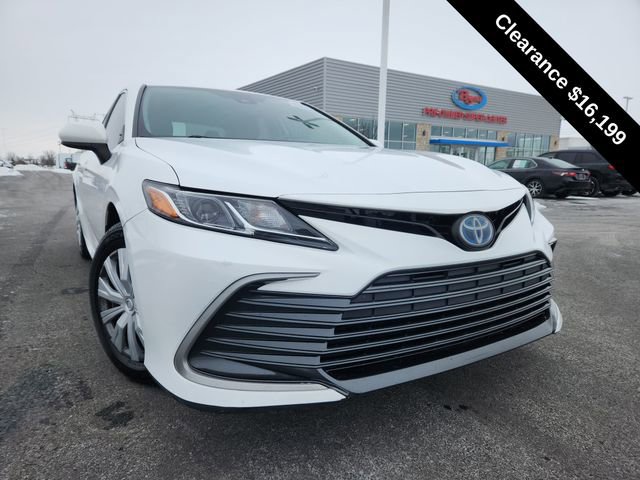 2022 Toyota Camry LE