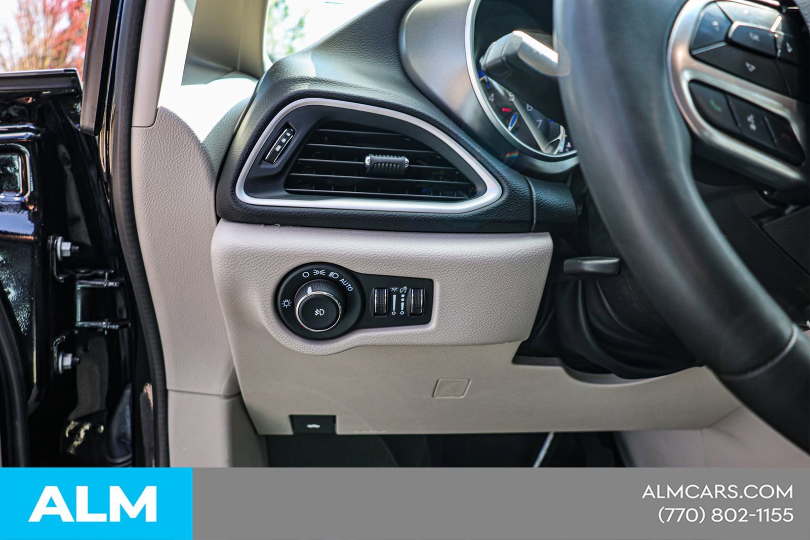 2024 Chrysler Pacifica Touring-L