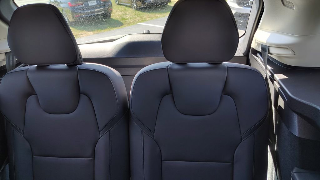 2026 Volvo Xc90 B6 Plus