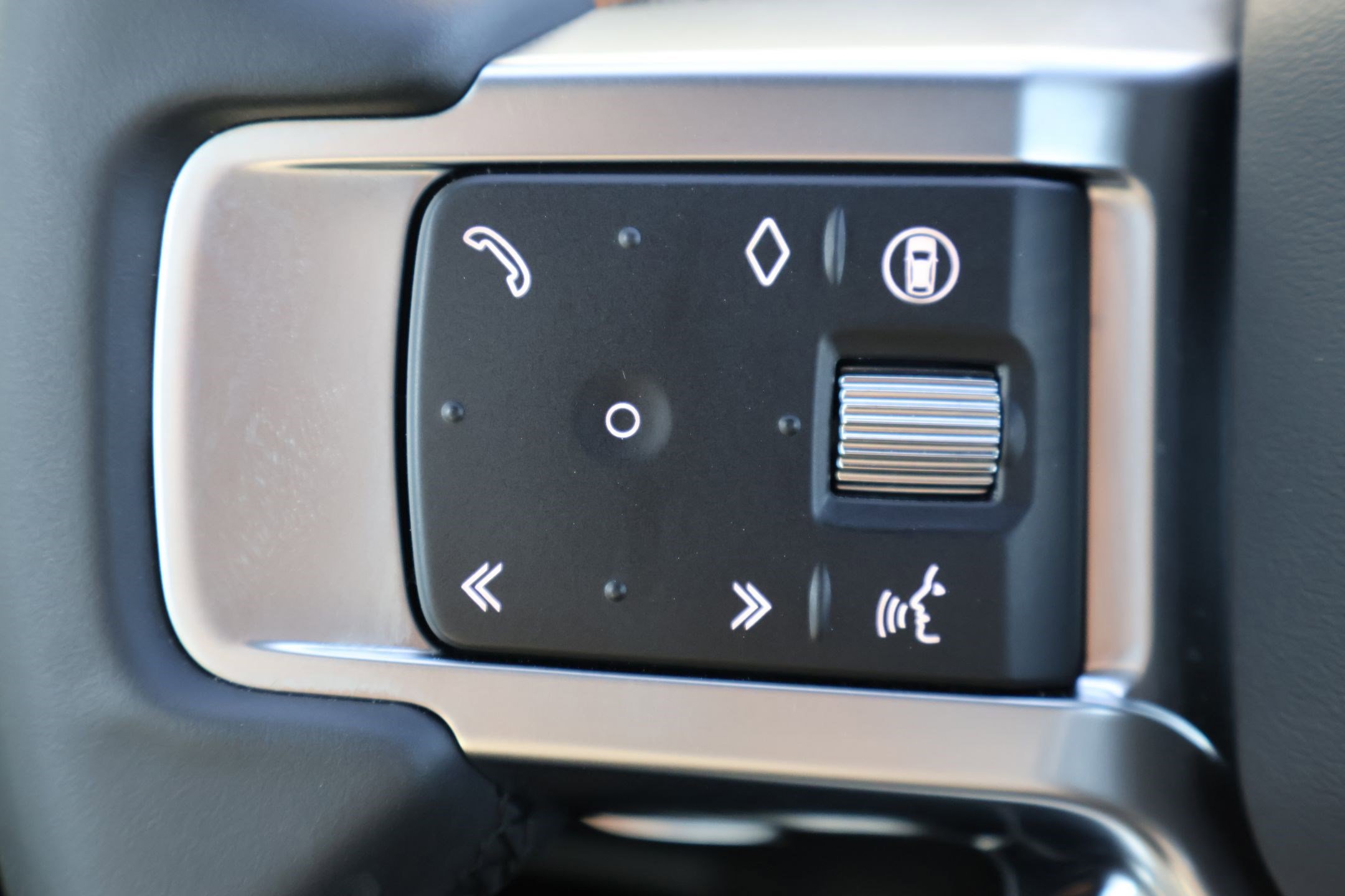 2025 Land Rover Discovery S