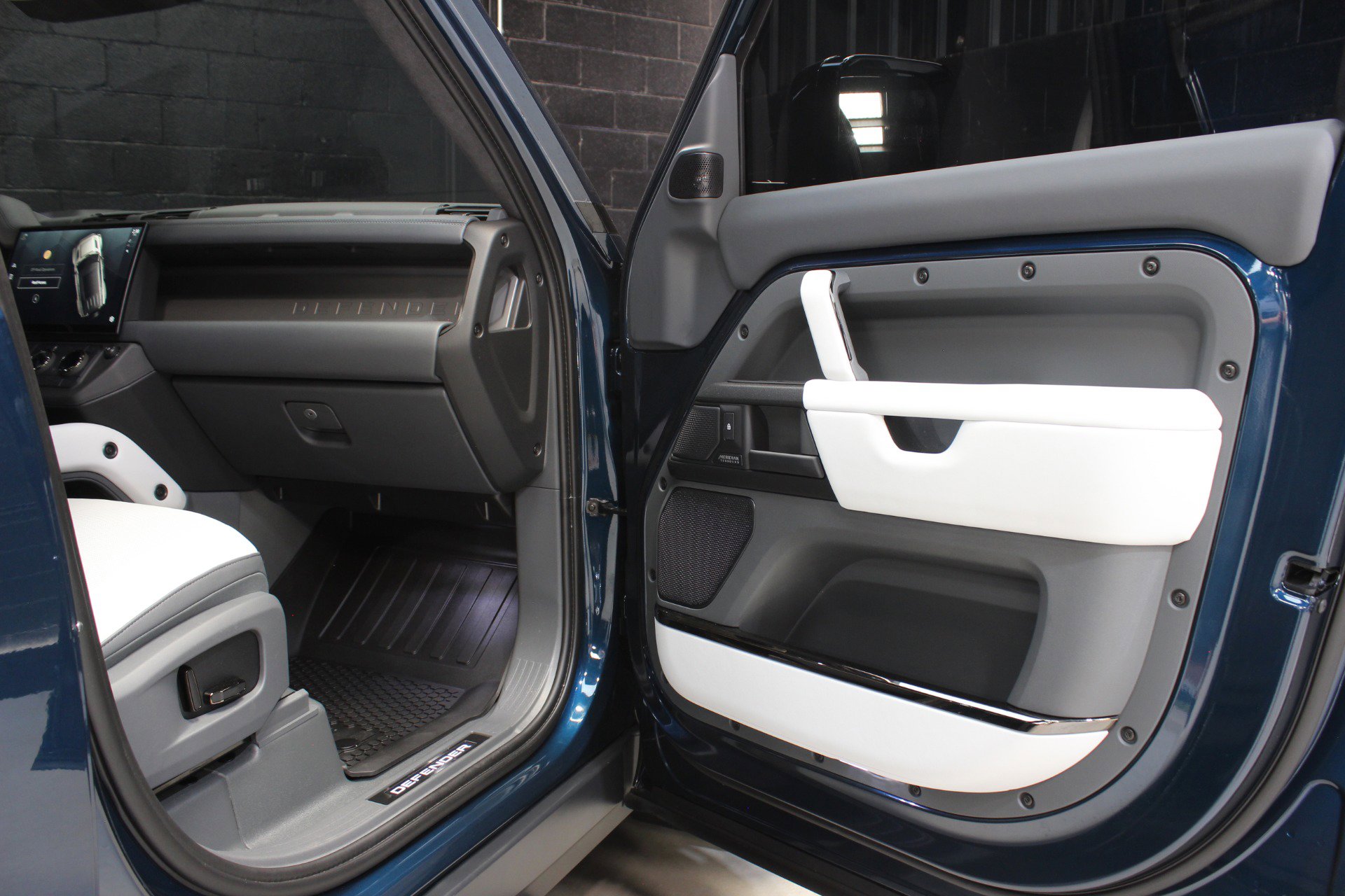 2026 Land Rover Defender 110