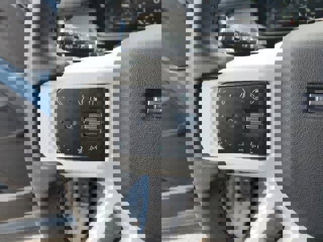 2025 Land Rover Defender 110 S