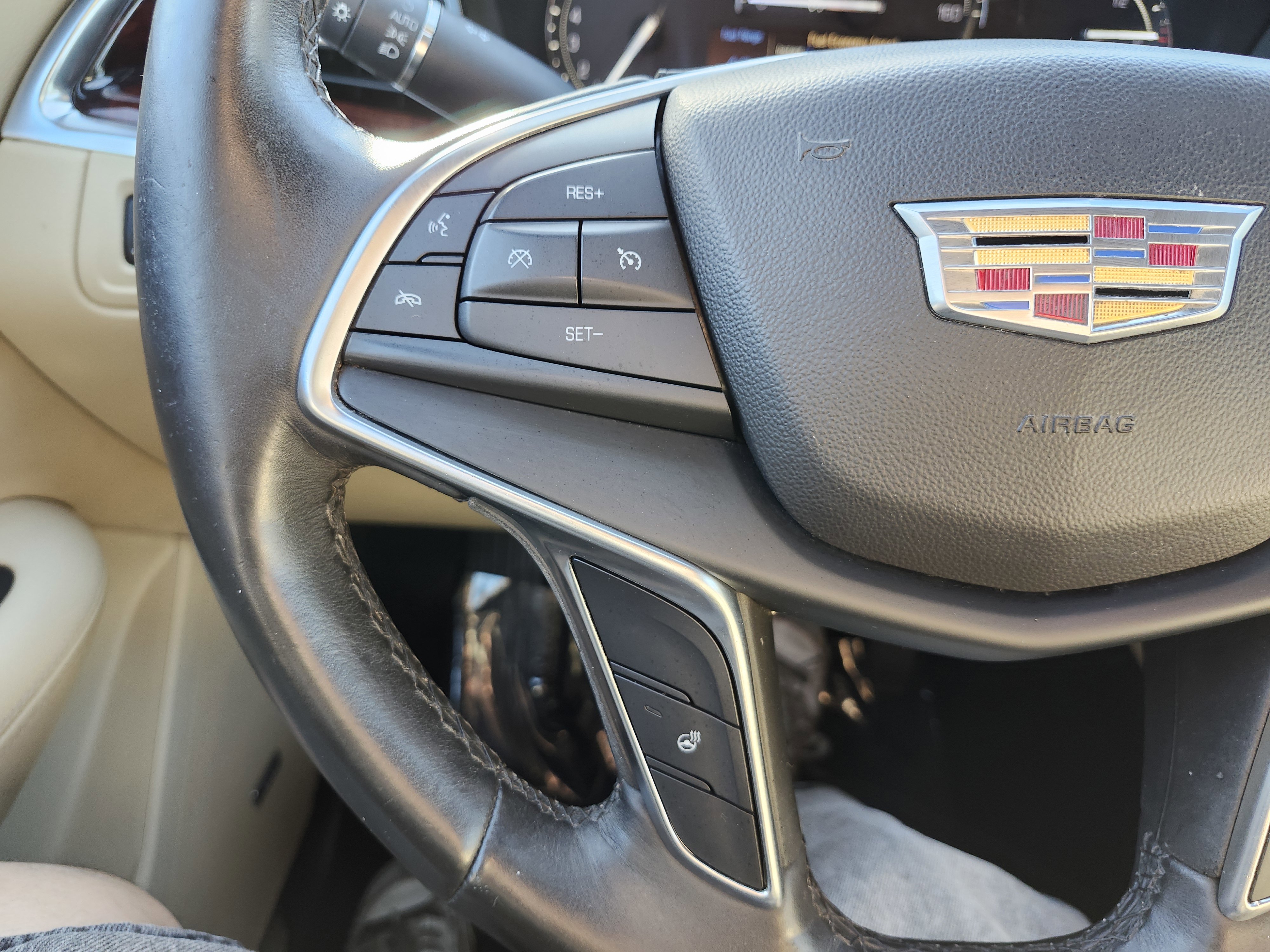 2018 Cadillac XT5 Luxury