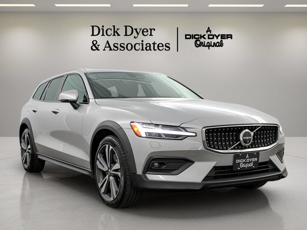 Certified 2025 Volvo V60 B5 Cross Country Plus