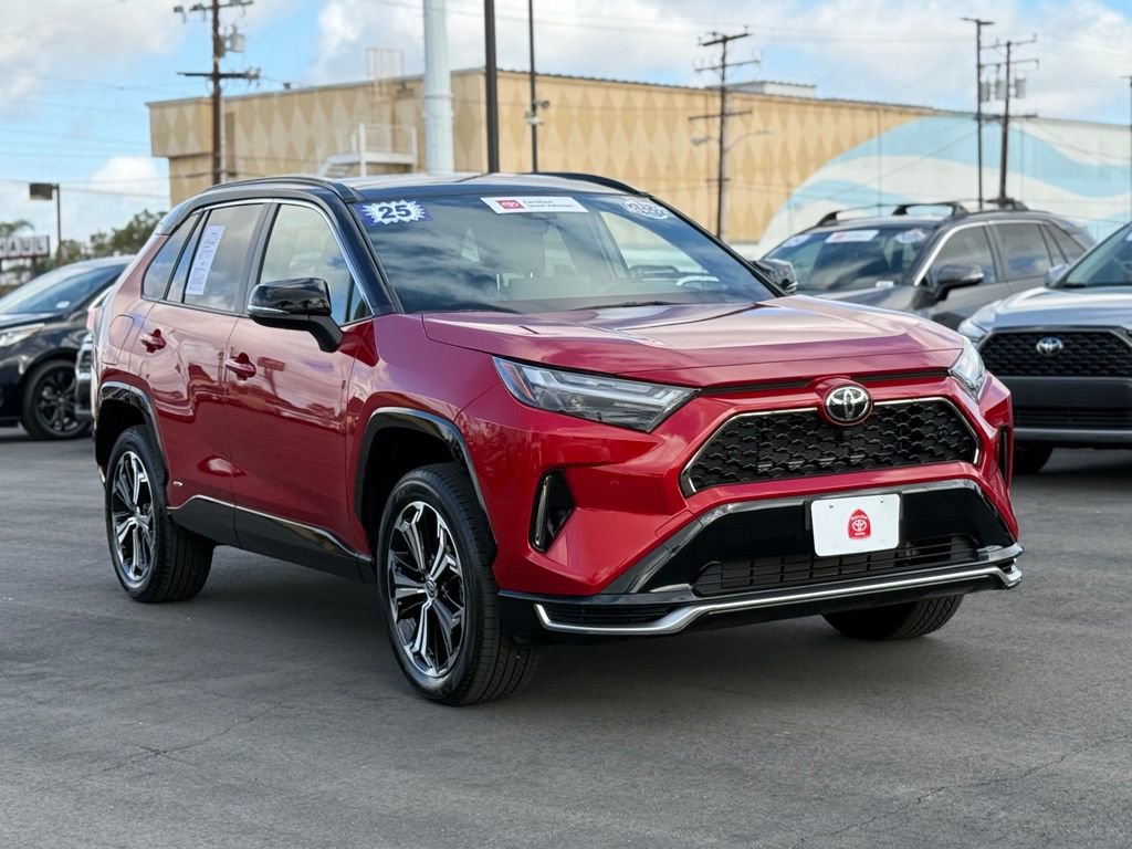 2025 Toyota RAV4 XSE