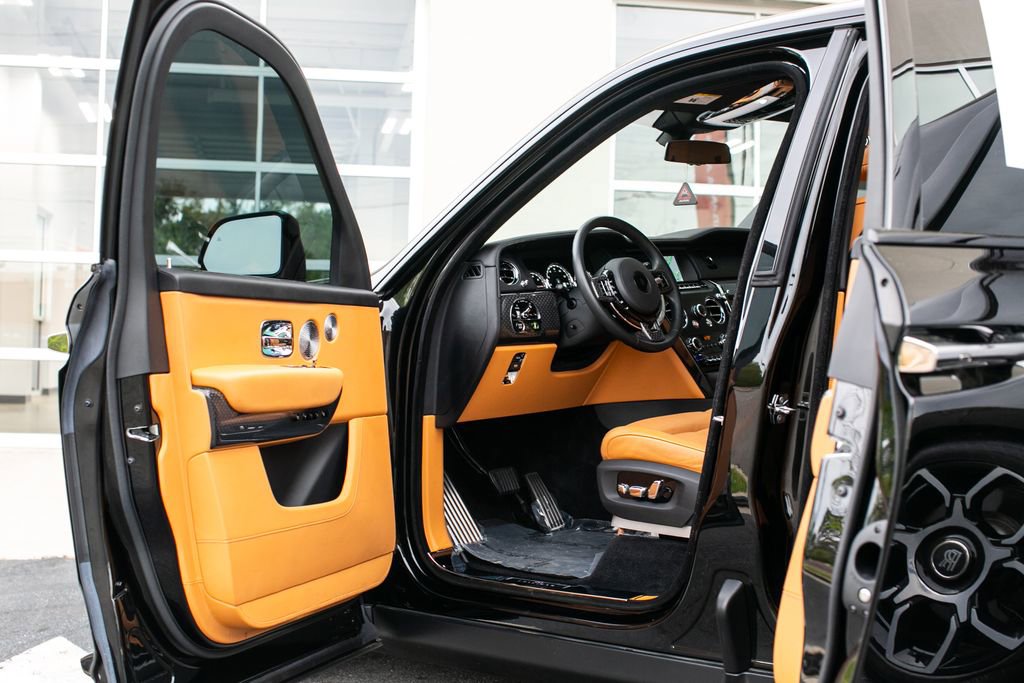 2022 Rolls-Royce Cullinan Black Badge